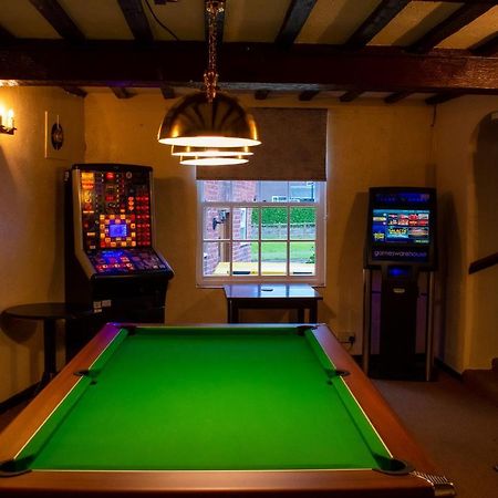 The Lion Hotel Llansantffraid-ym-Mechain ภายนอก รูปภาพ